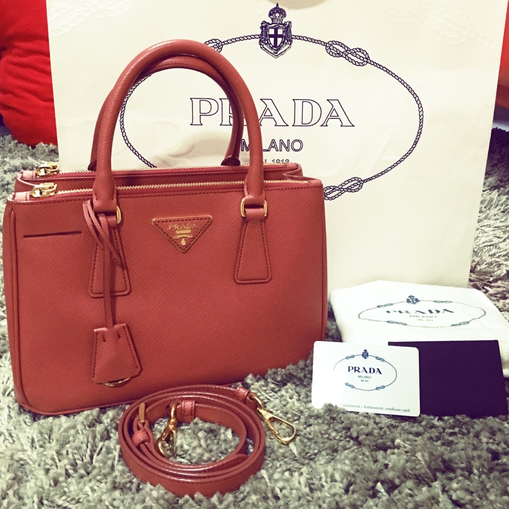 prada lunch box