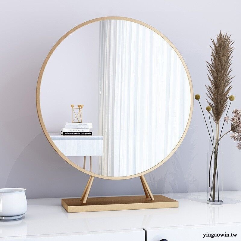 Led Make Up Mirror Table, White Round Table Top Mirror With Lights On