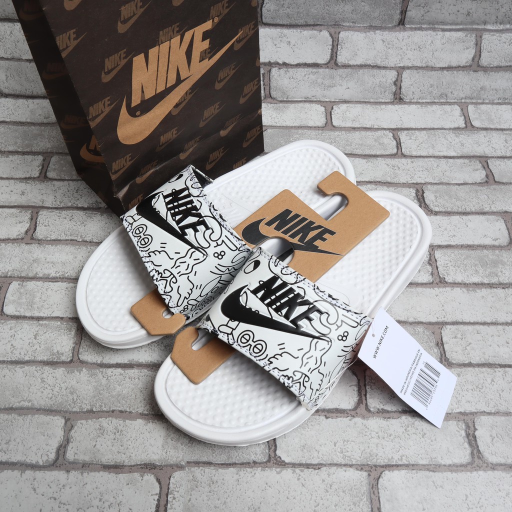 slides nike price