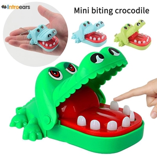 Crocodile mouth biting finger novelty gag toy gift kids play Mini Alligator Small Biting Finger Keychain Parent-child Interaction Tricky Children's Toy (Random Color) Crocodile Biting Finger Toy For Kids Funny Toy Birthday Gift