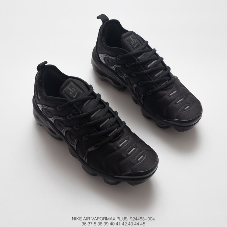 vapormax plus 37