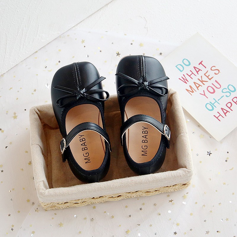 Fresh Girls Plain Pigmented Bowknot Velcro Soft Leather Shoes Square Head Anti-skid 2-6 Years Old Kids Princess Shoes