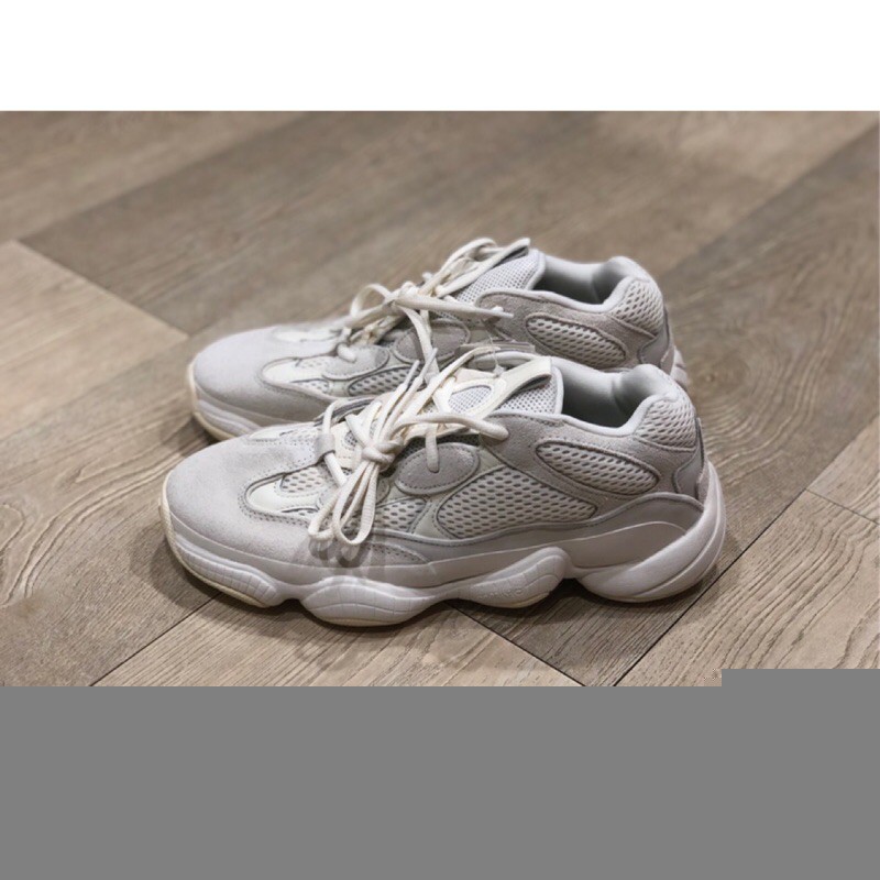 Sneakers Apparel on YEEZY 500 BLUSH