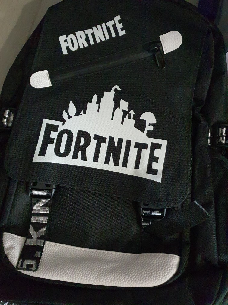 Completely New Night Light Fortnite Backpack With Usb Charger School Bags For Teenagers Boys Girls Big Capacity School Backpack Waterproof Satchel Kids Book Bag Shopee Singapore - 9 designs fortnite and roblox game night light backpacks with usb charger boys and girls canvas school bag bookbag satchel youth casual campus bags