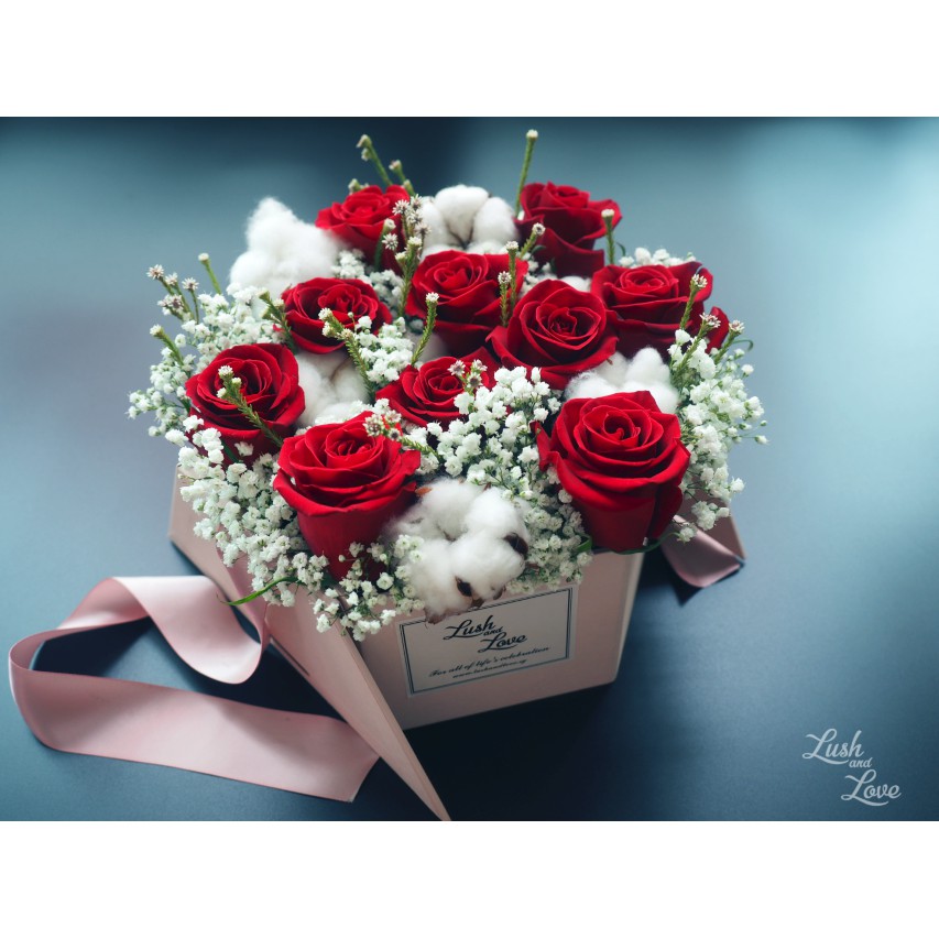 Lush And Love Online Flower Delivery Fresh Rose And Cotton Wool Premium Box Pink Local Seller Shopee Singapore