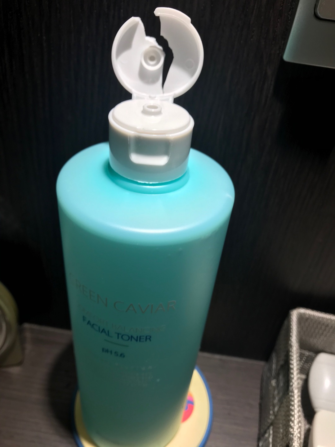 green caviar comfort balancing facial toner