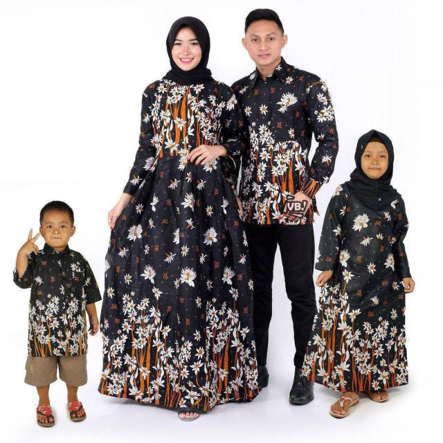  BATIK  COUPLE  FAMILY INDONESIAN BATIK  COUPLE  SARIMBIT 