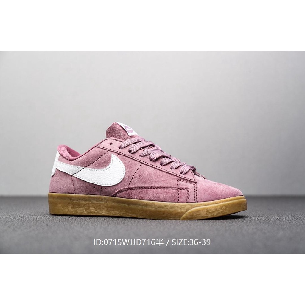 nike wmns blazer low le