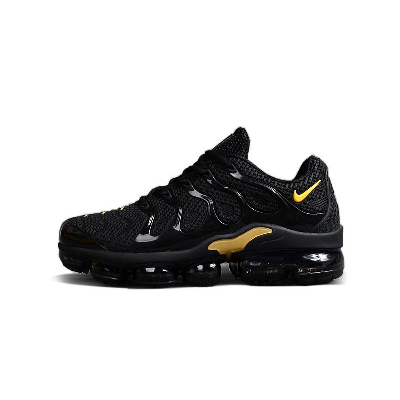 nike vapormax plus black and yellow