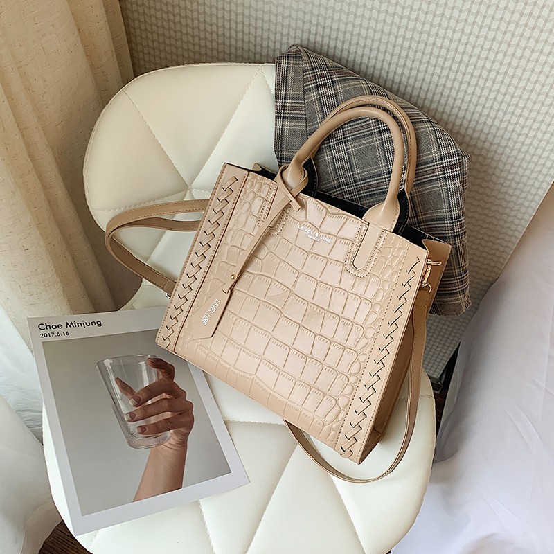 handbags at lowest price