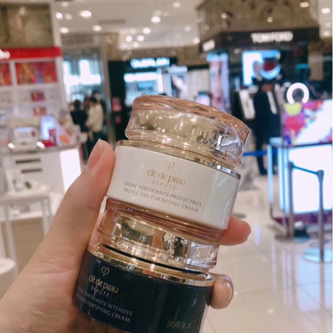 cle de peau night cream