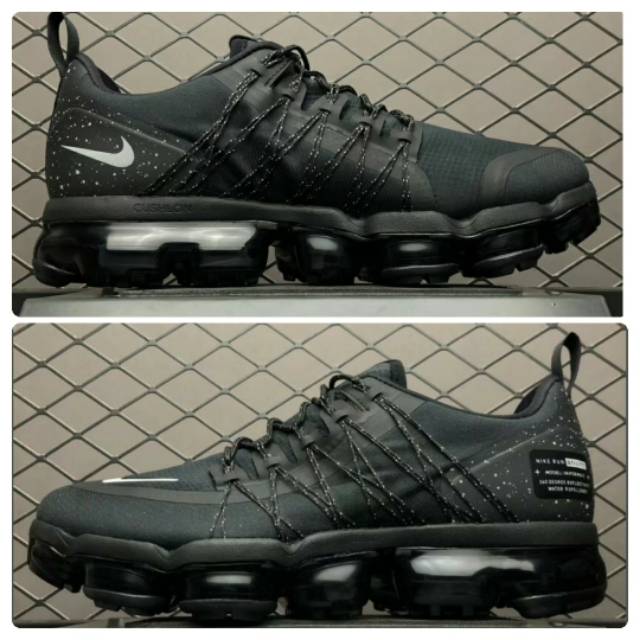 utility vapormax triple black