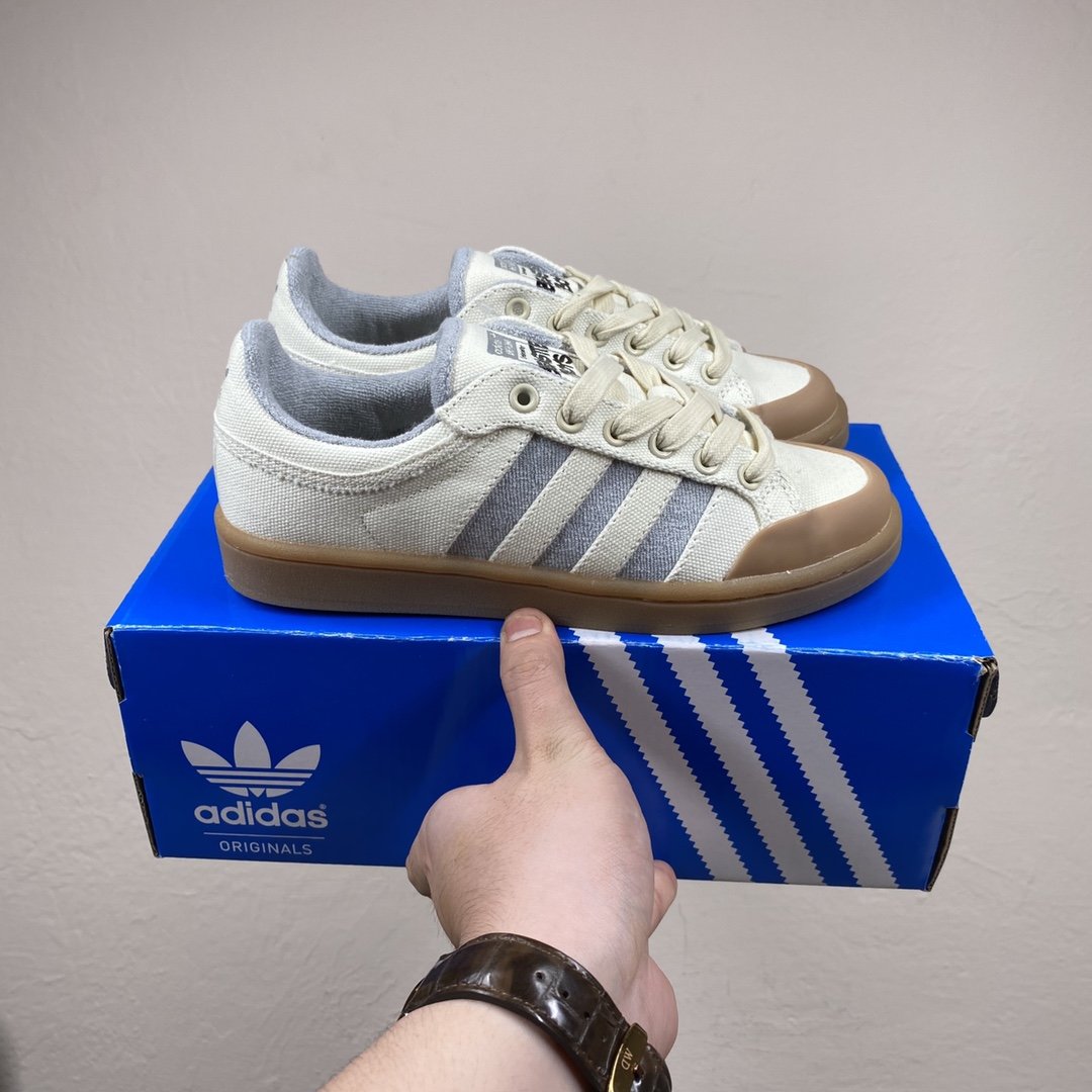 casual adidas originals