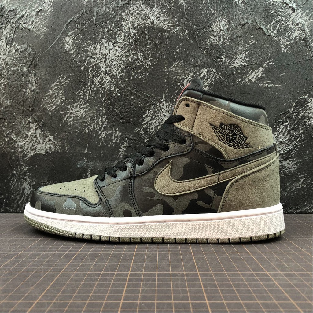 nike air jordan 1 retro high shadow