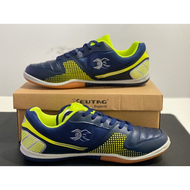 Eutag Futsal Shoe / Kasut Futsal Eutag 