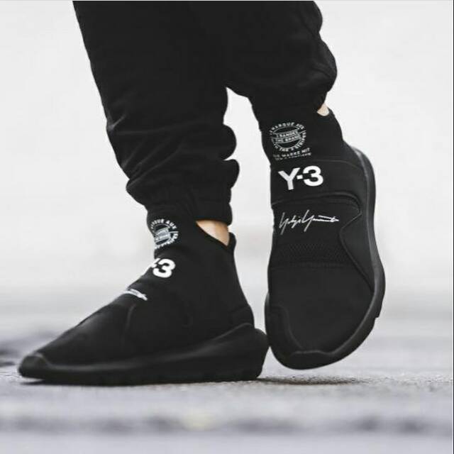 adidas y3 triple black