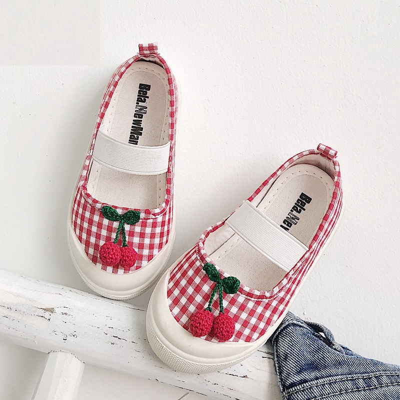 cute canvas shoes