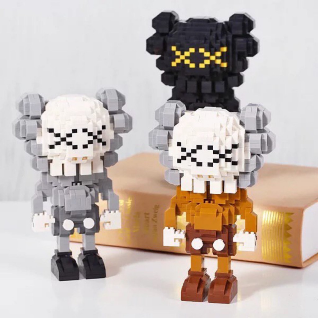 nanoblock kaws
