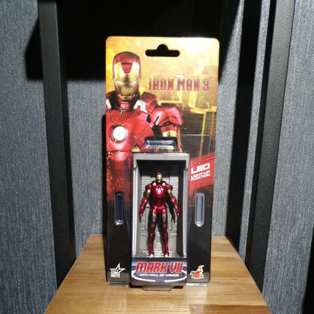 hot toys mini iron man