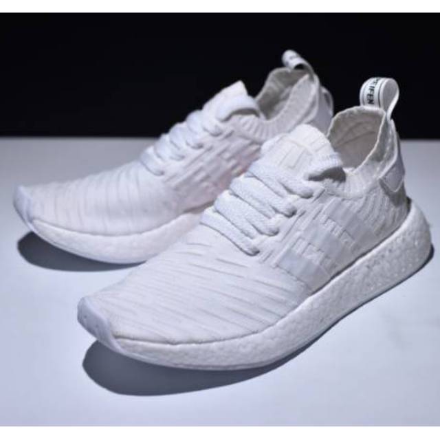 nmd runner r2