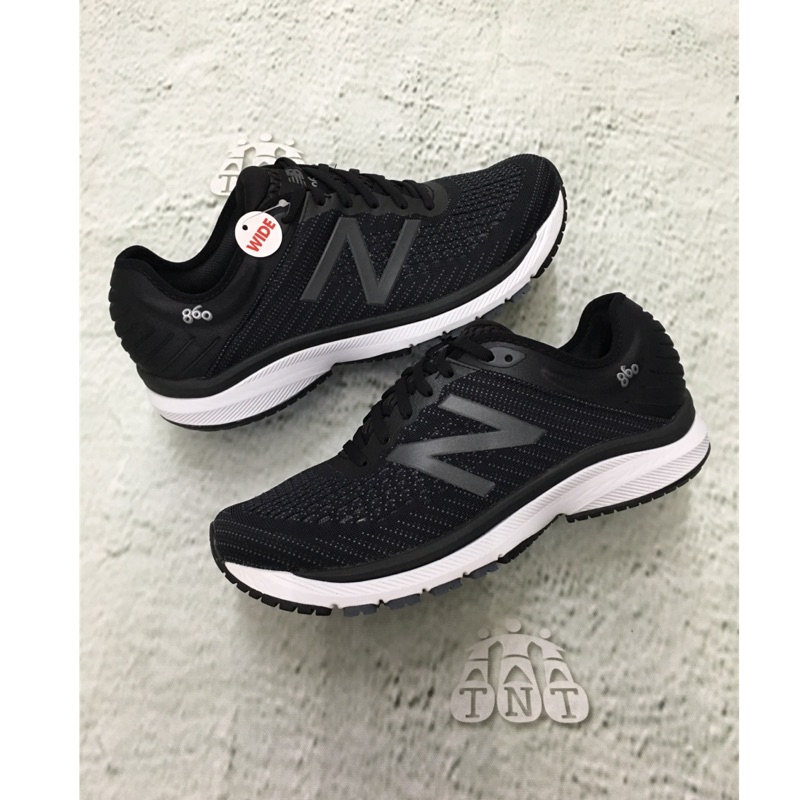 new balance shock absorbing shoes