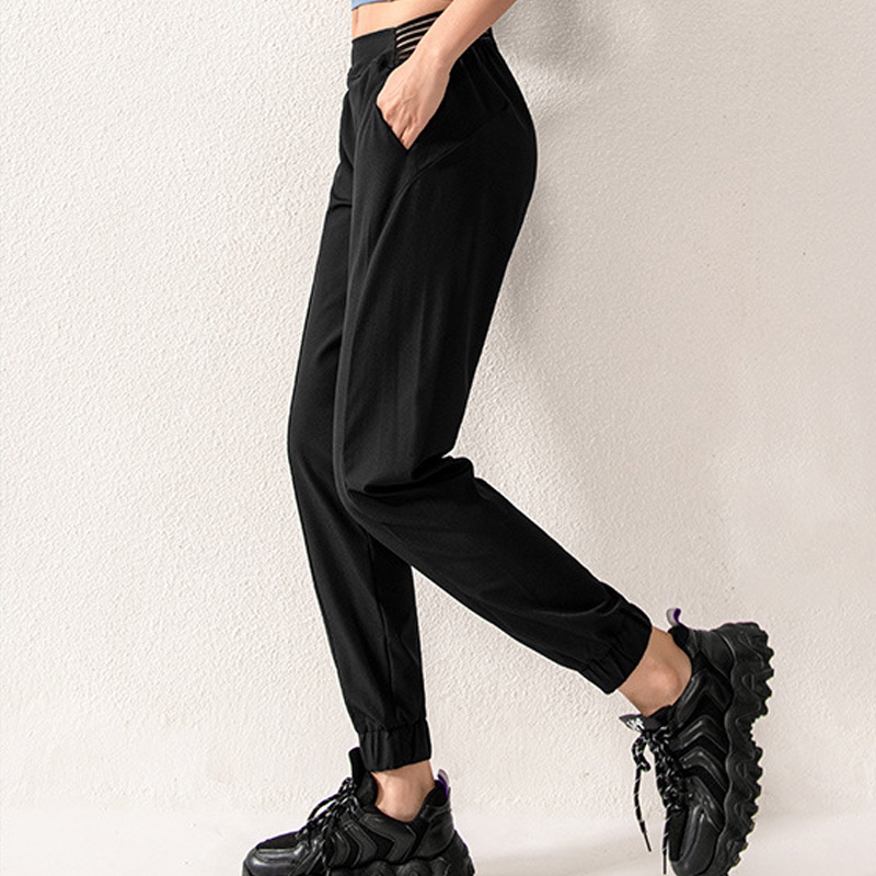 women's sweatpants with pockets