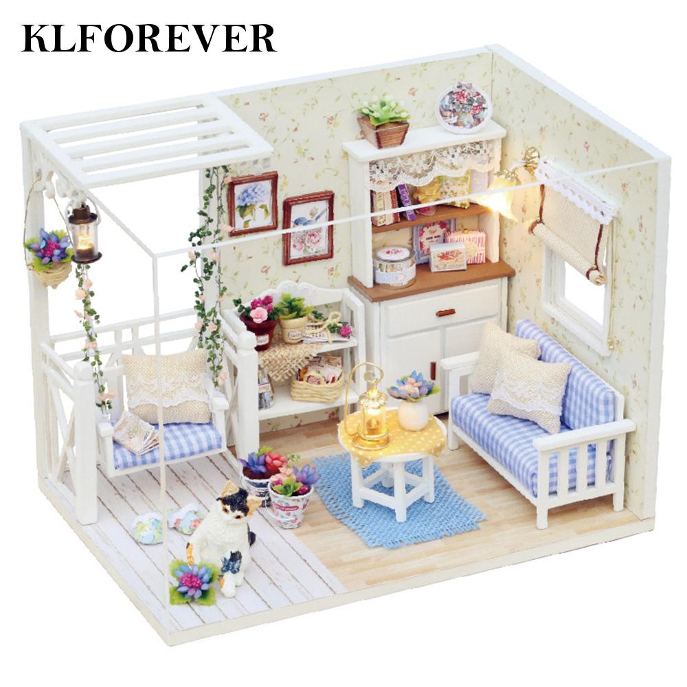 mini doll house set