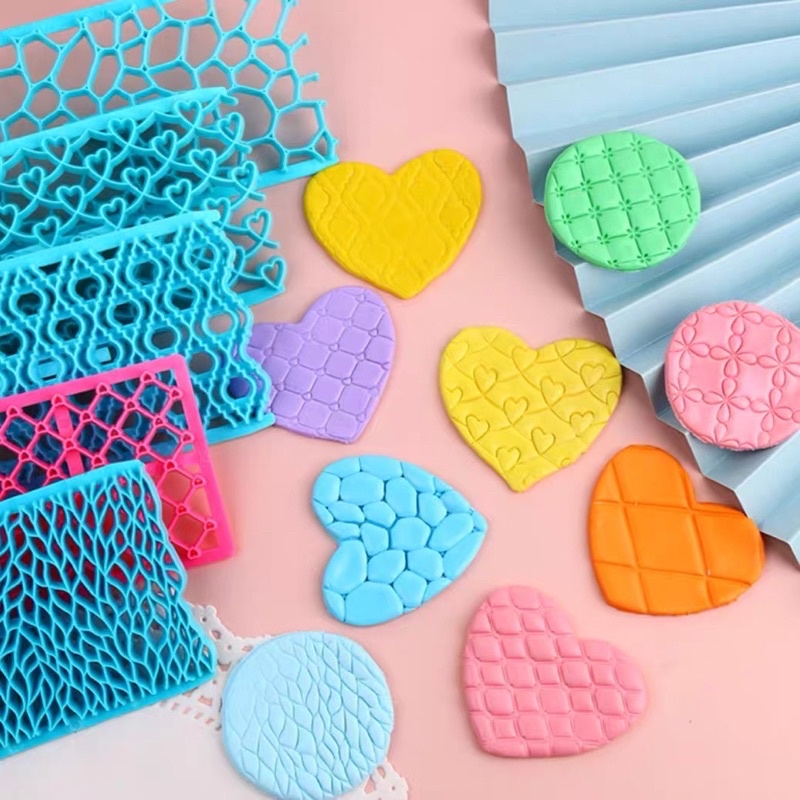 Embossing Cutter Fondant Mould Cake Decorations Icing Baking Quilt Fondant Cake Equipment Tool