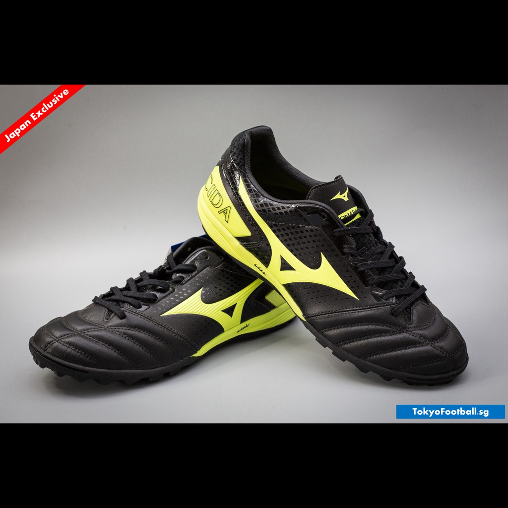 mizuno turf trainers