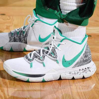 kyrie 5 celtics shoes
