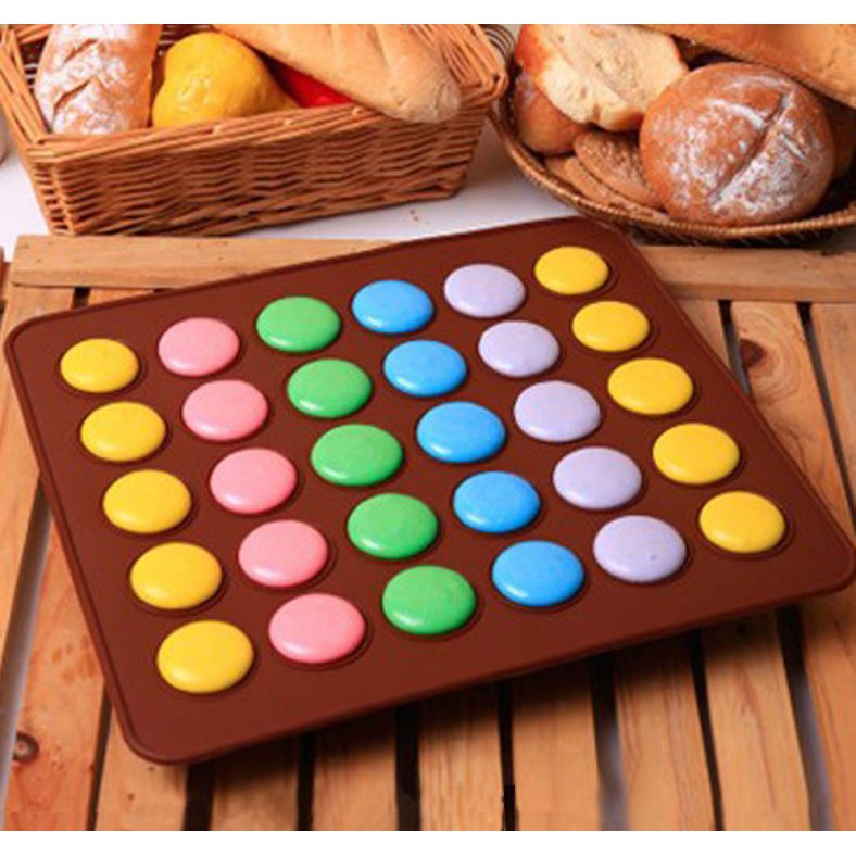 48 Capacity Macaroons Non- Stick Baking Tray Dessert Cupcake French Macarons Making Set with Decorating Pen and 4 Nozzles for Macaron GROOFOO Macaron Silicone Baking Mat Mould Set 