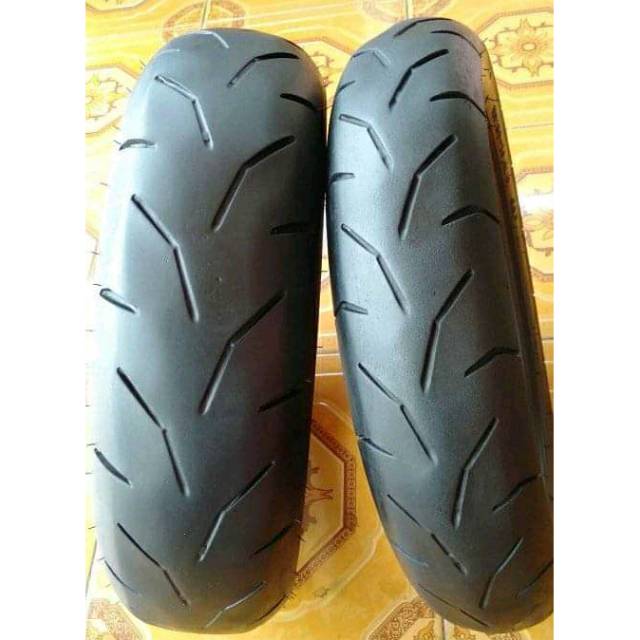 A Pair Of Aerox Tires Size 110 80 140 70 14 Tubles Shopee Singapore