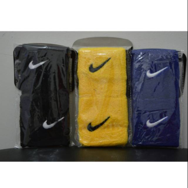 nike hand band