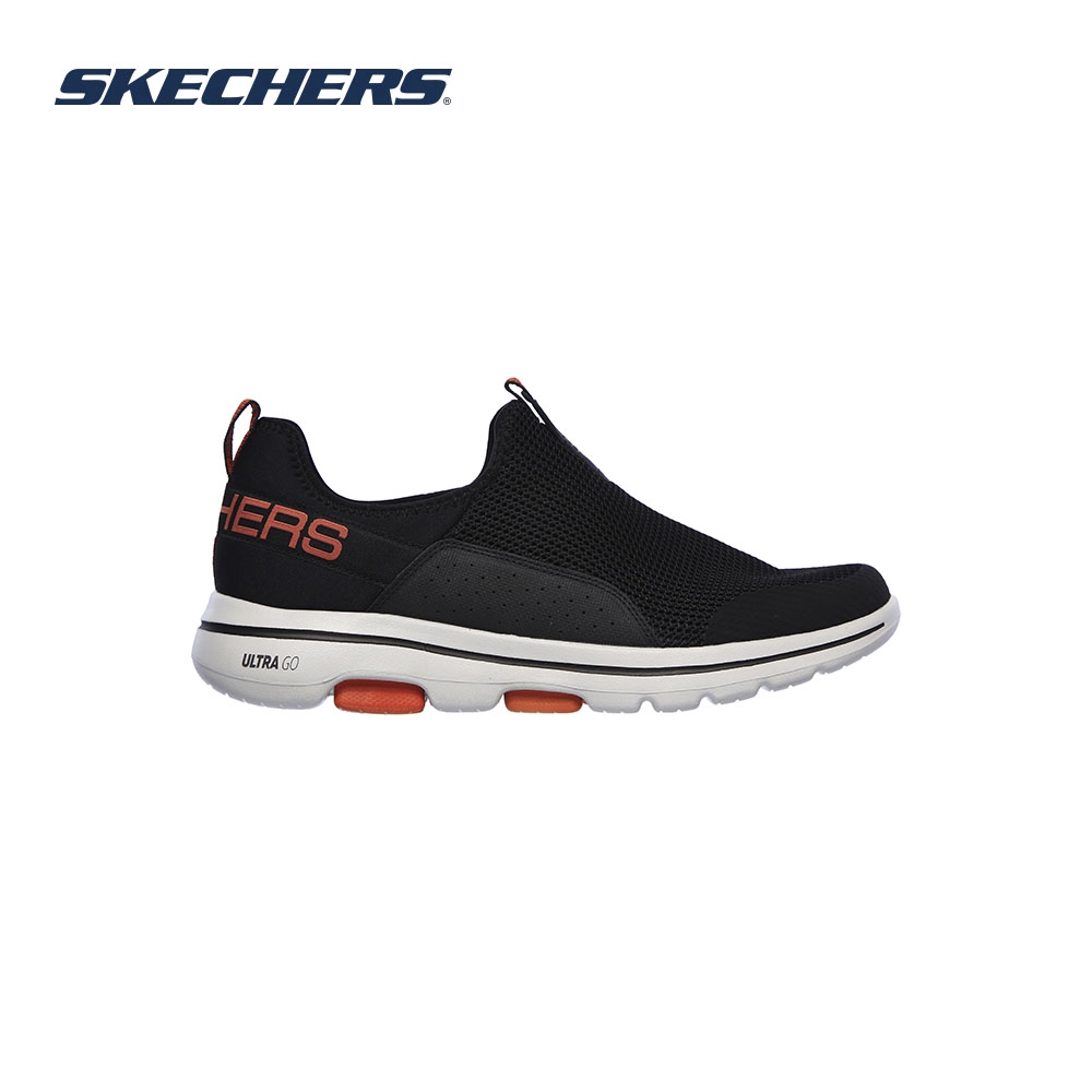 216015 skechers