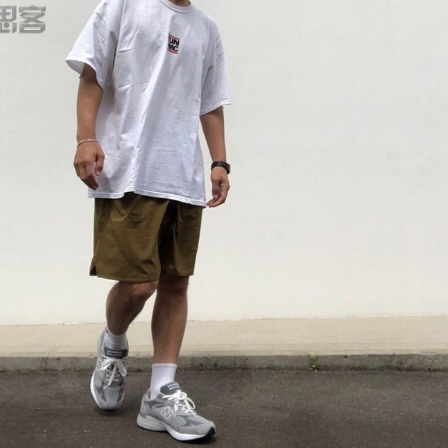 new balance 993 running shoes