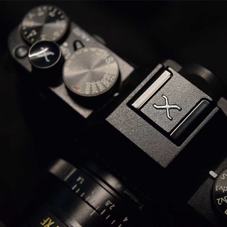Hotshoe Fujifilm X logo - Metal flash Pin X Embossed - Camera flash Foot Protector Cap