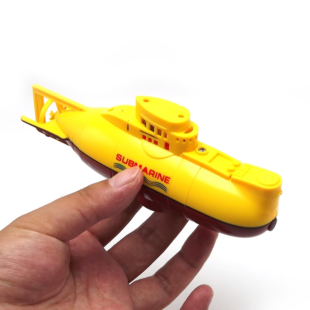 kids toy submarine