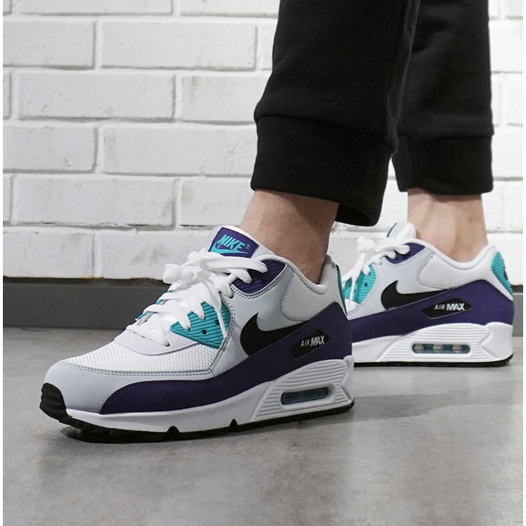 nike wmns air max zero