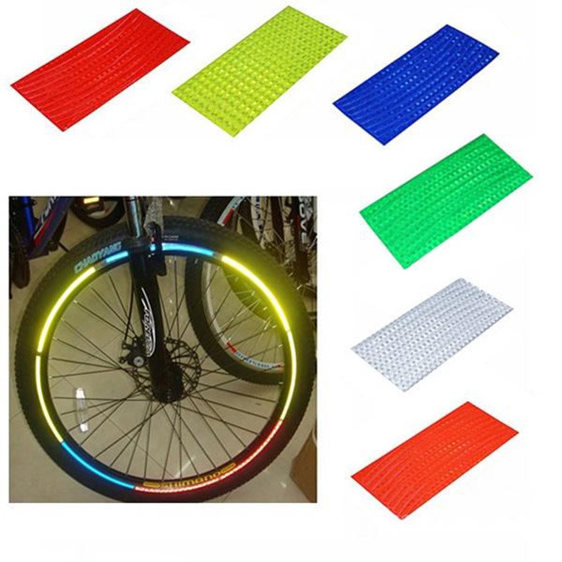 cycle tyre with rim