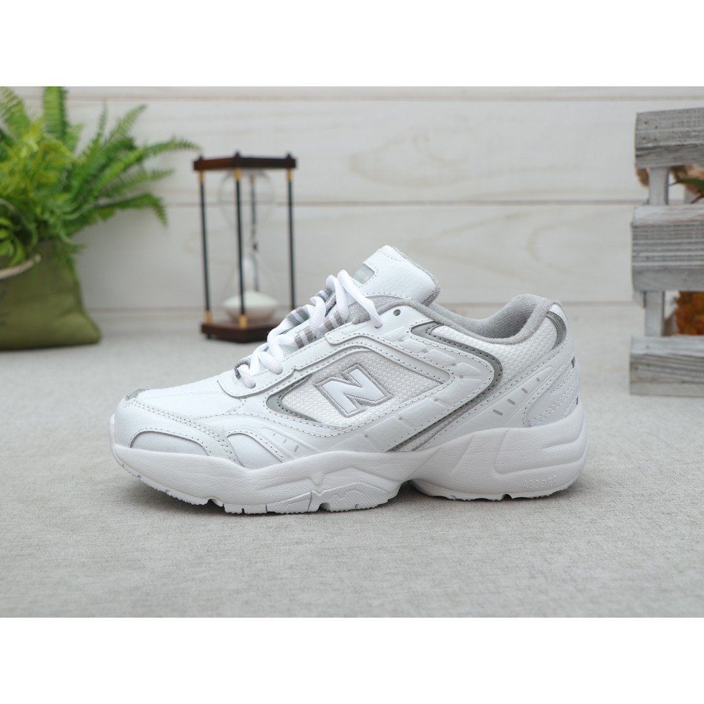 nb 452 white