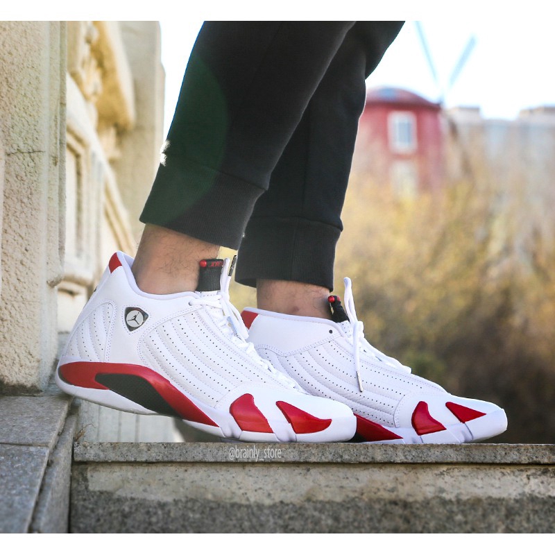 ferrari 14s size 7