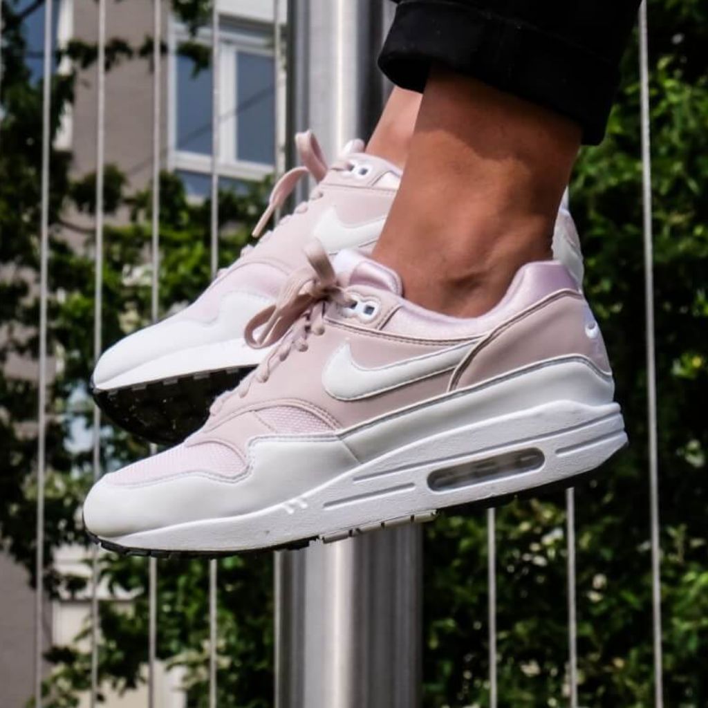 nike air max 1 barely rose white