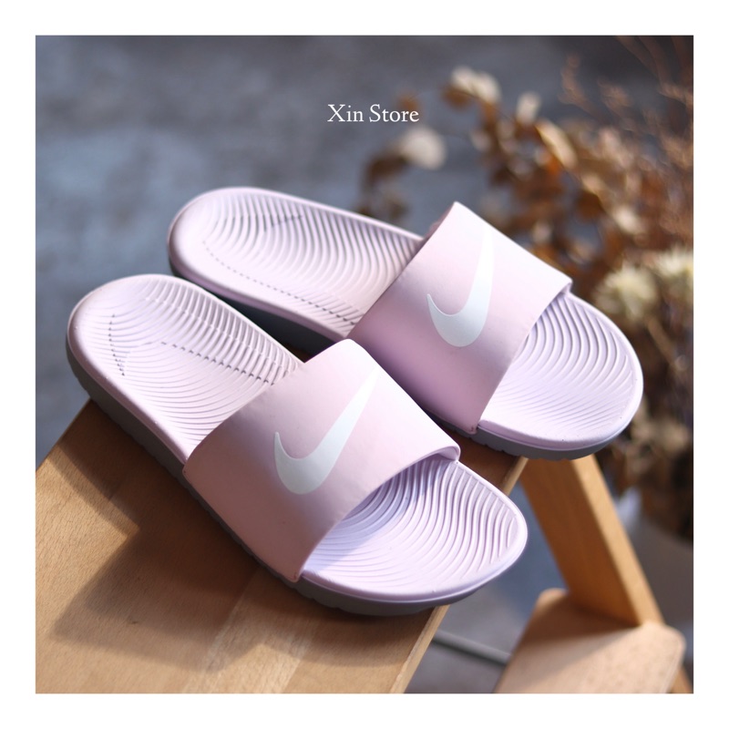 lilac nike slides