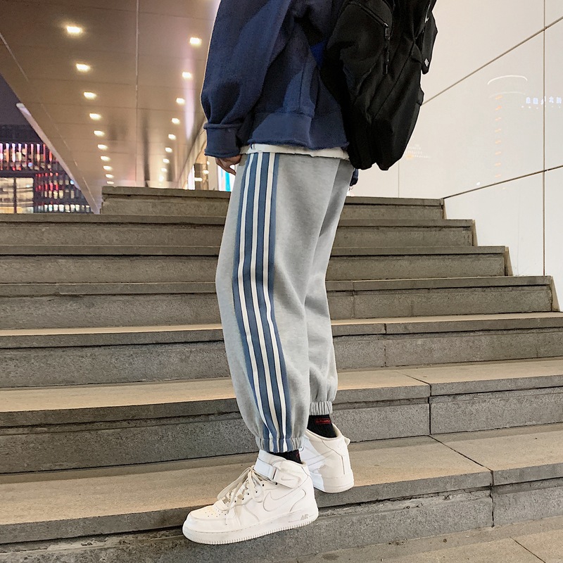 sweatpants street style