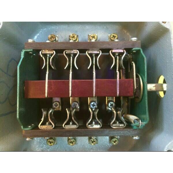 J20ju1 Ohm Switch Mde Gz 4P 25A / De 25A 4Phase Pln0Genset 5500Watt