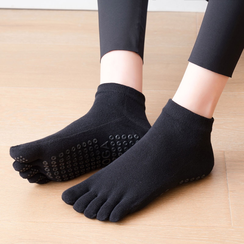 2022 Women Breathable Pilates Socks Anti-Slip Five Toe Yoga Socks Quick ...