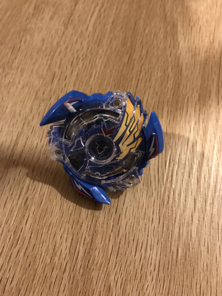 3PCS Victory Valkyrie Valtryek Beyblade B-34 BURST with String LR ...
