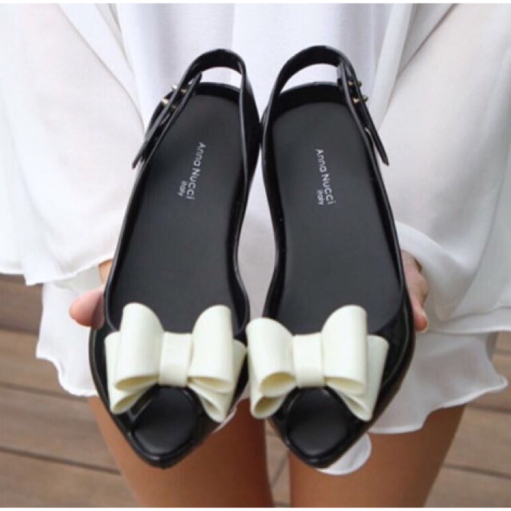 anna nucci jelly shoes