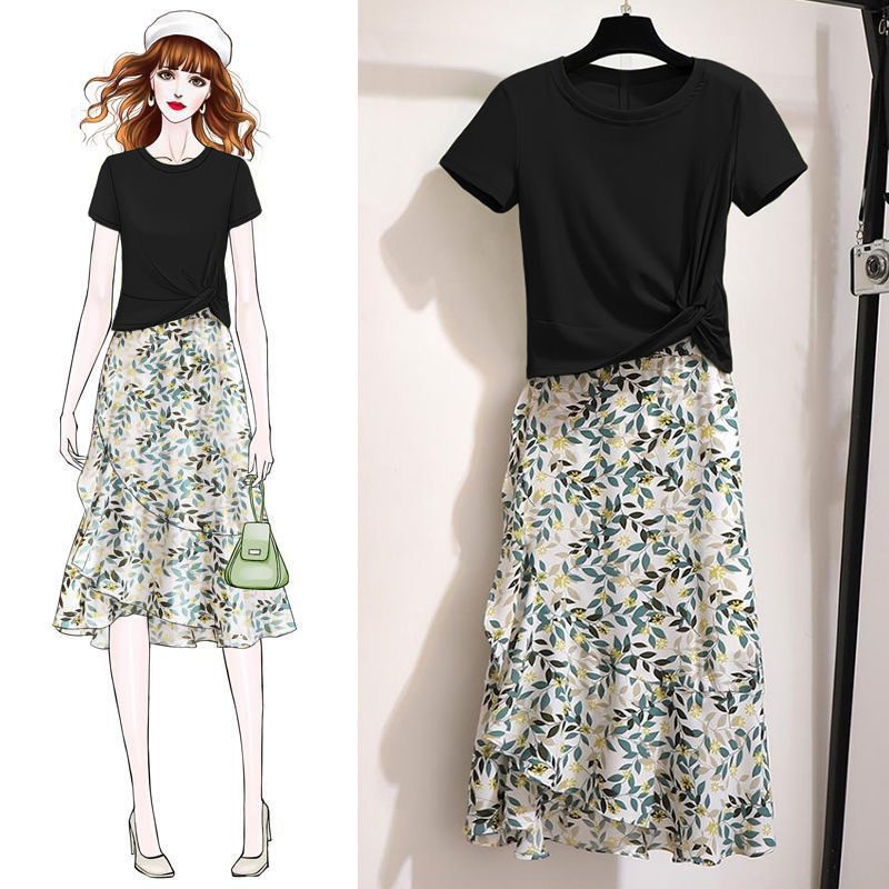 t shirt with long skirt