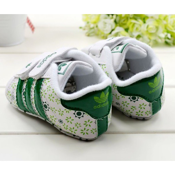 adidas baby slippers